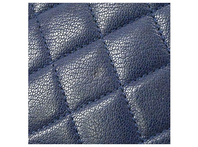 Borsa Chanel in pelle matelassé blu navy - vista 18