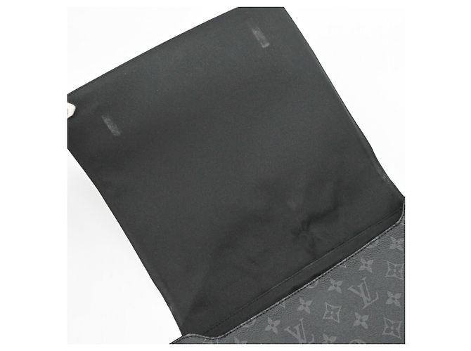 Borsa a Spalla Louis Vuitton District MM NM Nero - vista 10