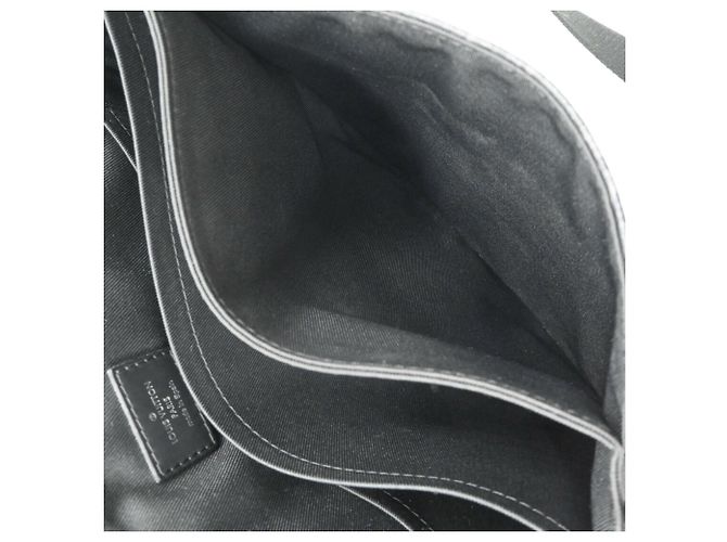 Borsa a Spalla Louis Vuitton District MM NM Nero - vista 15