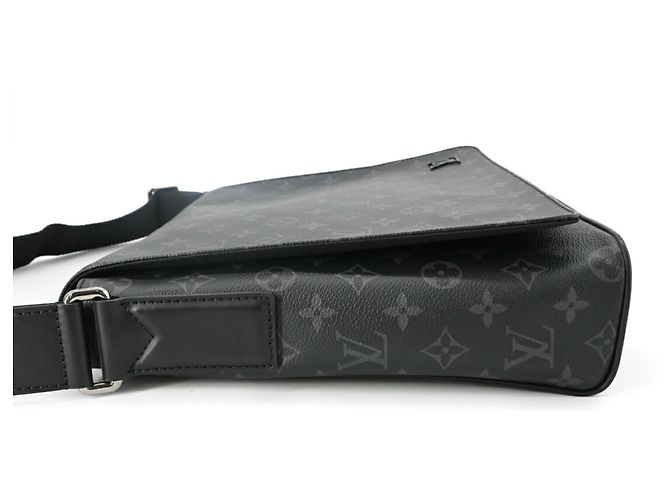 Borsa a Spalla Louis Vuitton District MM NM Nero - vista 4