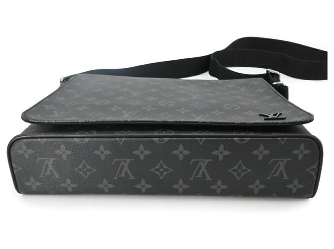 Borsa a Spalla Louis Vuitton District MM NM Nero - vista 7