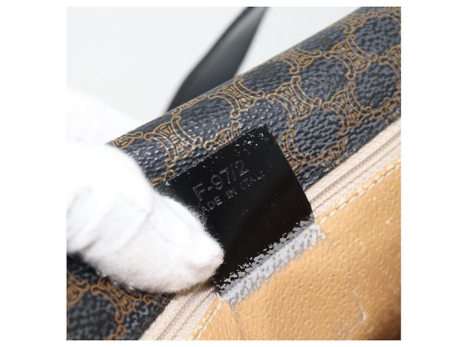 Céline CELINE Borsa Macadam Canvas Horse Carriage in PVC e pelle nera e oro Auth 182778V Nero D'oro - vista 12
