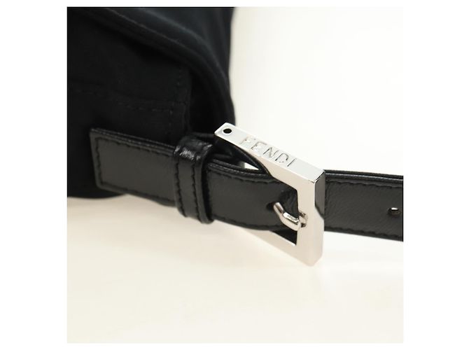 Borsa a tracolla FENDI Mamma Baguette in cotone nero e argento Auth 182029SAM - vista 8