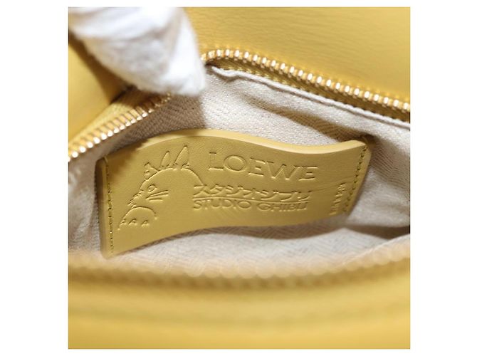 Bolsa LOEWE Puzzle Small Studio Ghibli Hin Spirited Away em couro Auth 167380SM Dourado Amarelo - vista 21