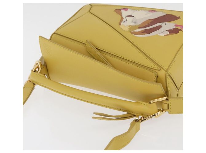 Bolsa LOEWE Puzzle Small Studio Ghibli Hin Spirited Away em couro Auth 167380SM Dourado Amarelo - vista 6