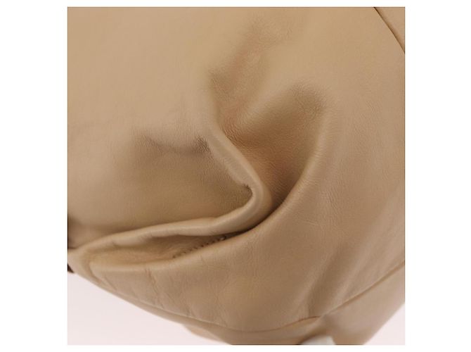 Borsa Salvatore Ferragamo Chain Vala in pelle beige oro Auth am11658A D'oro - vista 15