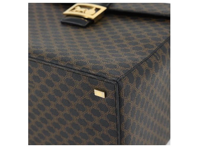 Céline CELINE Beauty Case Macadam Canvas Vanity Horse Carriage PVC Pelle Nera Autentica 182779V Nero D'oro - vista 9