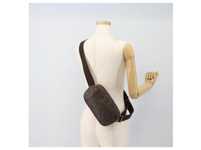LOUIS VUITTON Pochette Gange Monogram Shoulder Bag M51870 LV Auth ka4534 Monogramma - vista 21