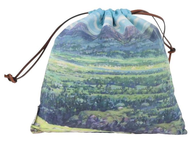 LOEWE Studio Ghibli Howl's Moving Castle Sophie Calcifer Pouch Authentisch 167390SAM Blau - Ansicht 2