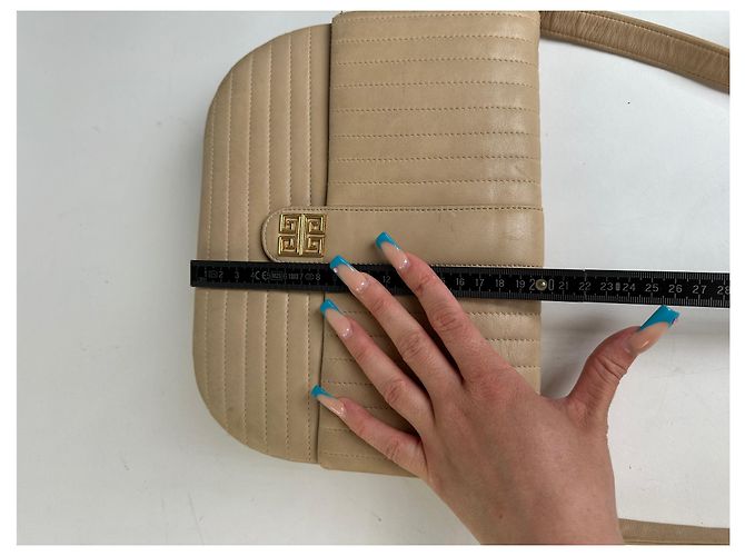 Borsa a tracolla vintage Givenchy in pelle trapuntata beige e oro - vista 14