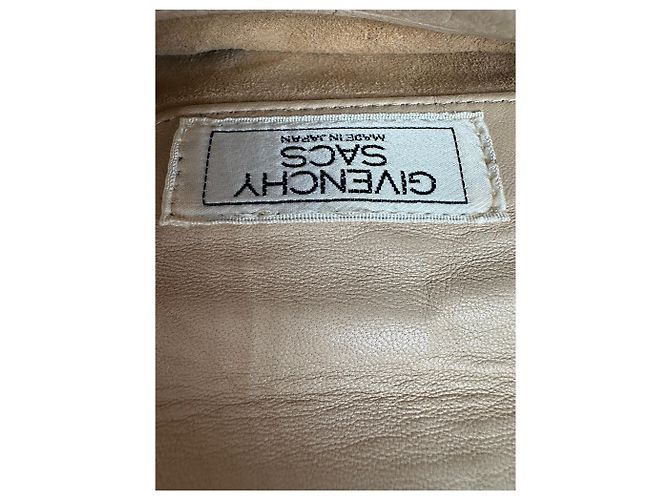Borsa a tracolla vintage Givenchy in pelle trapuntata beige e oro - vista 5