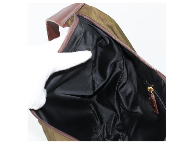 Céline Borsa a tracolla CELINE Circle Nylon Khaki Gold Auth 181636 D'oro Cachi - vista 19