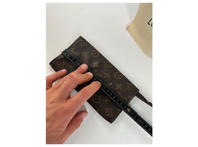Pochette con zip in tela Monogram Louis Vuitton Vintage Marrone - vista 9