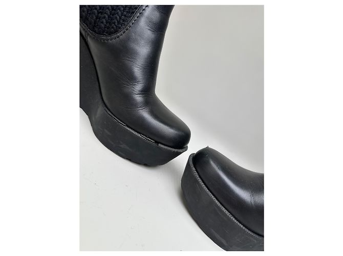 Botas de cano curto de malha e couro vintage Gucci pretas e douradas EU37 Preto - vista 10