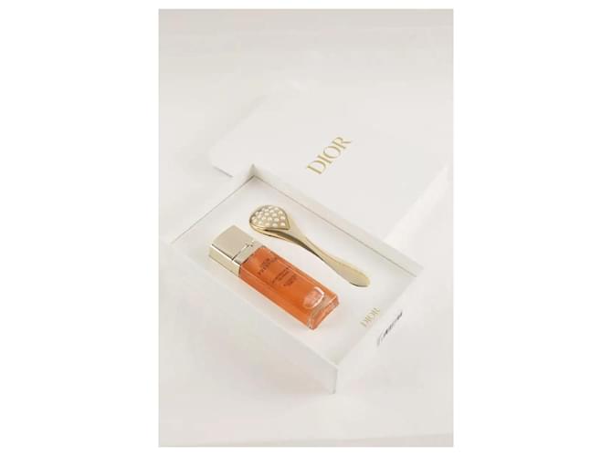 Dior Serum mit Multi-Perlen-Blütenblatt Pink - Ansicht 2