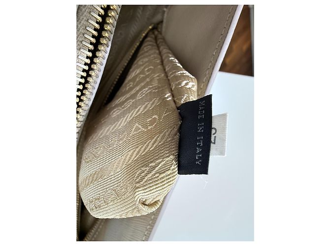Prada Galleria Saffiano Borsa Tote Beige Gold hardware - vista 14