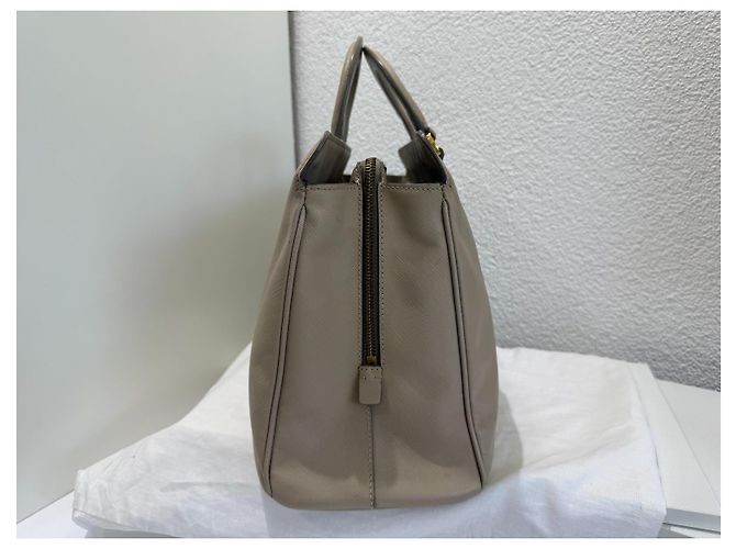 Prada Galleria Saffiano Borsa Tote Beige Gold hardware - vista 6