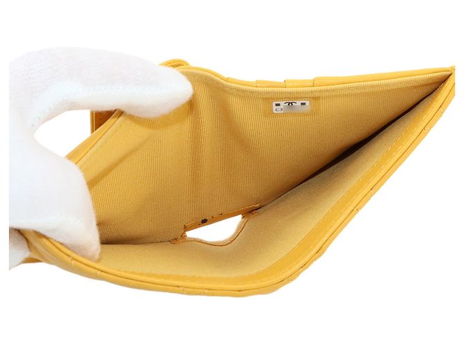 Cartera Pequeña Matelassé Chanel Amarillo Mostaza - vista 8