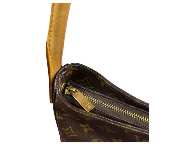Borsa a Spalla Louis Vuitton Looping GM Monogram Marrone - vista 13