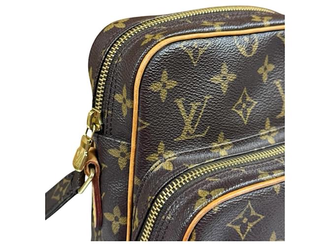 Borsa a tracolla Louis Vuitton Amazon Monogram Marrone - vista 12