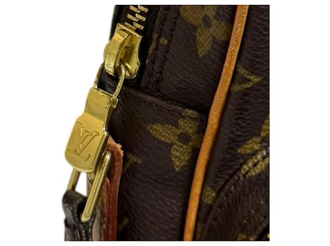 Borsa a tracolla Louis Vuitton Amazon Monogram Marrone - vista 16