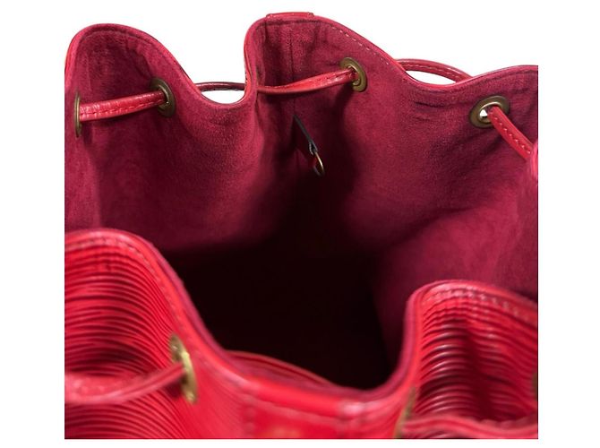 Noe Borsa a Spalla Louis Vuitton Petit Noé Epi Rosso - vista 8