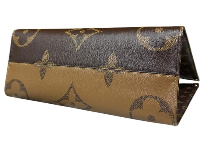 Borsa Tote Louis Vuitton OnTheGo MM Monogram Giant Marrone - vista 7