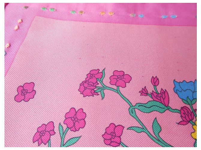 Hermès Robe Légère Handbesticktes Seidentuch Gavroche 45 Pink Blau Beige Grün Gelb - Ansicht 10