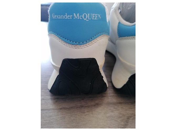 Alexander McQueen Sprint Runner Sneakers in Pelle - Bianco e Blu - vista 3