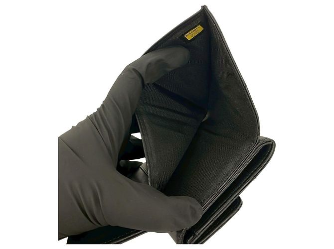 Cartera tríptico de piel de cordero Matelassé Coco Mark de Chanel Negro - vista 8