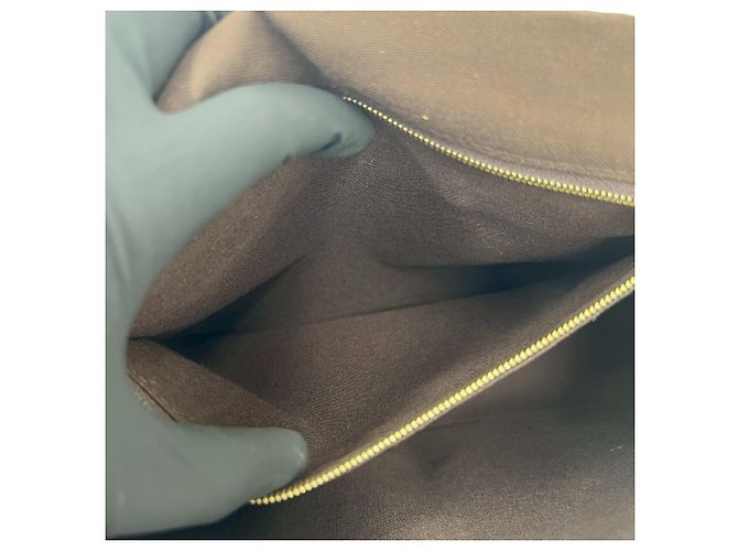Borsa a tracolla Louis Vuitton Menilmontant PM in pelle monogramma Marrone - vista 10