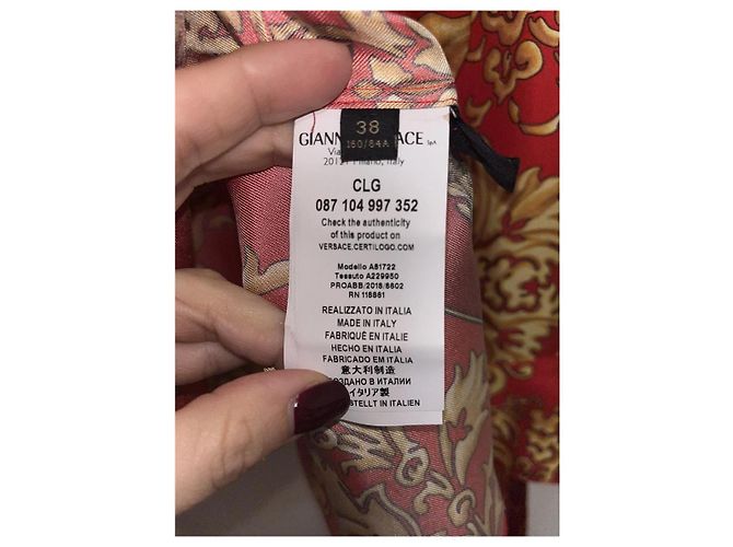 Versace Camicetta in Seta Stampa Barocca Rossa e Oro Rosso D'oro - vista 3