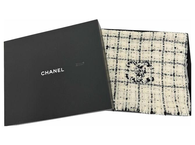 Stola in misto cashmere Chanel Nero Bianco - vista 2