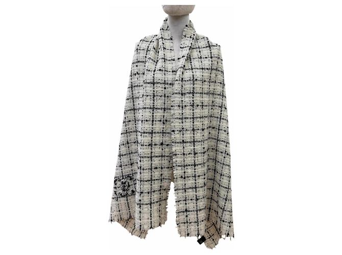 Stola in misto cashmere Chanel Nero Bianco - vista 3