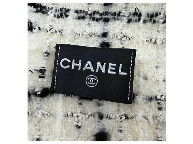 Stola in misto cashmere Chanel Nero Bianco - vista 8