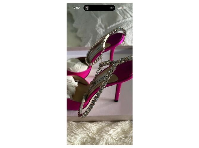 Jimmy Choo Saeda 100 Décolleté in Raso Rosa con Cristalli - vista 10