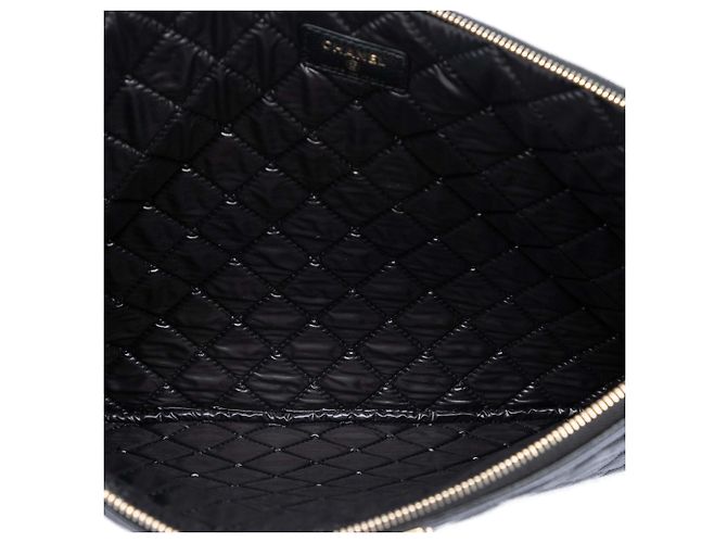Chanel Black Large Quilted Caviar Boy O Case Clutch Nero - vista 4