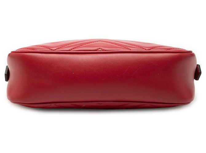 Gucci Red Small GG Marmont Matelasse Leder Umhängetasche Rot - Ansicht 3