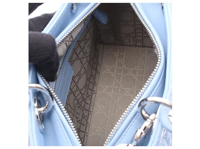 Lady Dior in agnello blu misura Medium Blu chiaro - vista 3