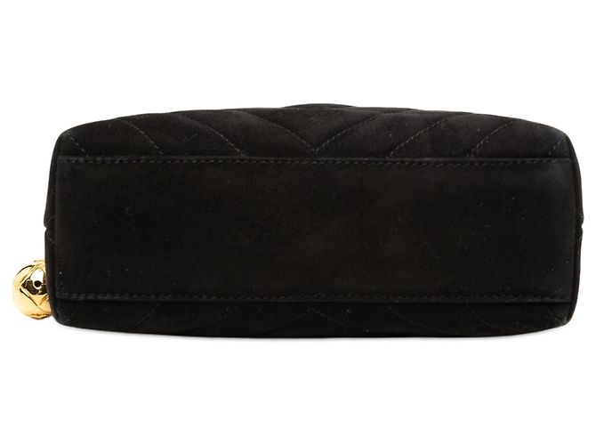 Chanel Black CC Diamond Quilted Suede Crossbody Preto - vista 3