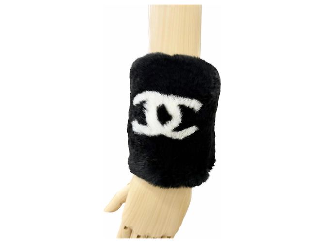 Chanel Coco Mark Lapin Pelzarmreif Schwarz Weiß - Ansicht 3