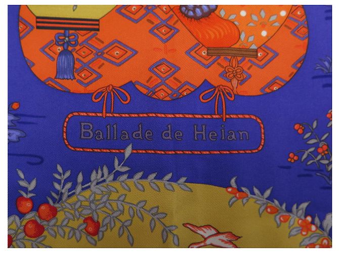 Hermès NUOVO FULLETTO DI SETA HERMES BALLADE DE HEIAN CARRE 90 BLUE DE HIDAKA - vista 6