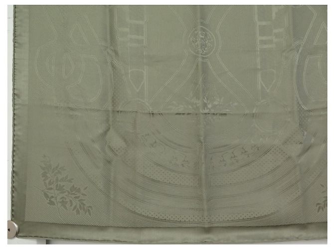 Hermès NUOVO Fazzoletto HERMES GRAND TRALALA VIRGINIE JAMIN 70 Seta KAKI Sciarpa di Seta Cachi - vista 5