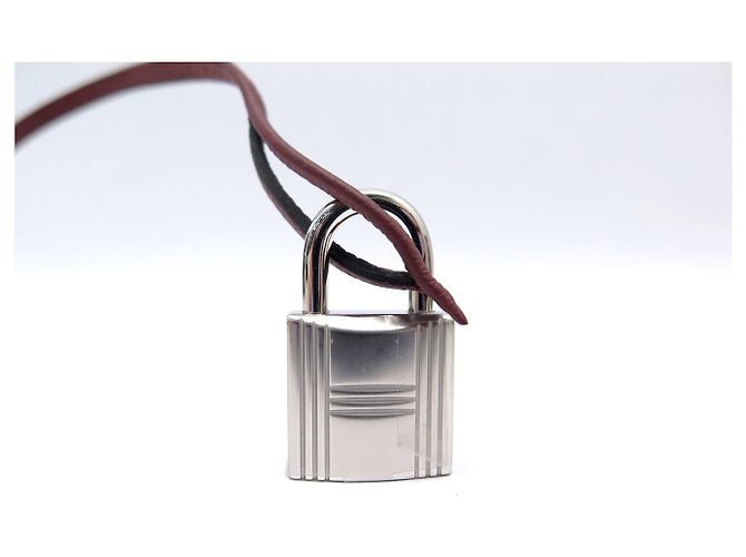 Hermès NEUES SET HERMES SCHLOSS + REISSVERSCHAUSLUS MIT GLÖCKCHEN FÜR KELLY TASCHE Rot - Ansicht 4