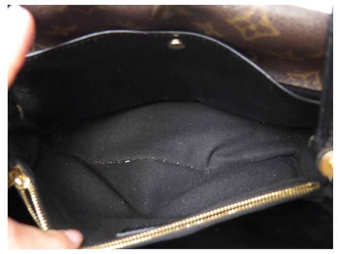 BORSA A MANO LOUIS VUITTON DOUBLE V M54439 IN PELLE NERA E TELA MONOGRAM - vista 12