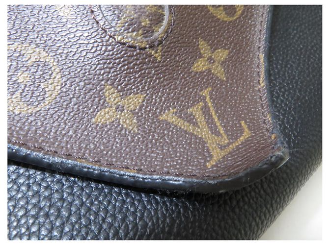 BORSA A MANO LOUIS VUITTON DOUBLE V M54439 IN PELLE NERA E TELA MONOGRAM - vista 19