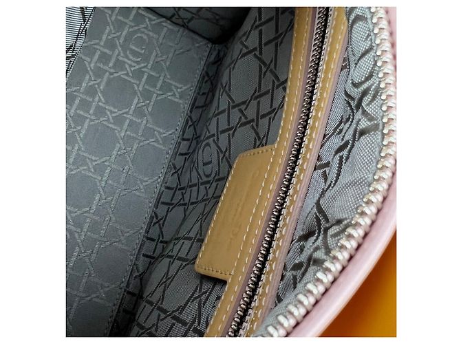 Borsa Lady Dior Cannage Medium in vernice giallo Christian Dior - vista 3