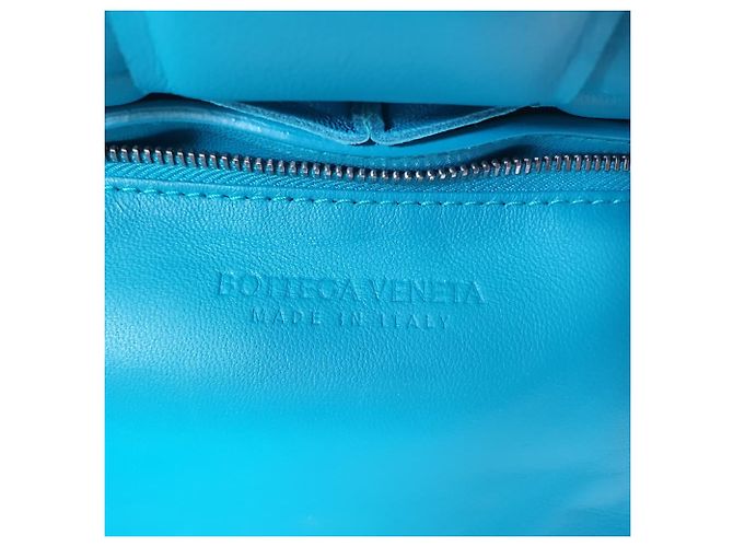 Borsa a tracolla Padded Cassette in pelle di agnello blu Bottega Veneta - vista 10