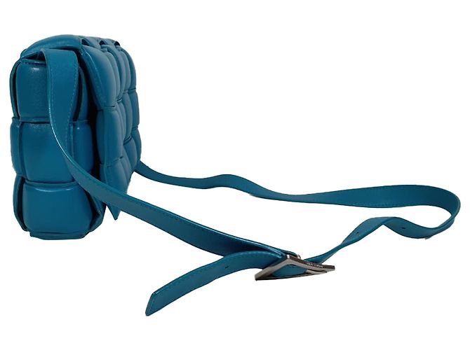 Borsa a tracolla Padded Cassette in pelle di agnello blu Bottega Veneta - vista 2