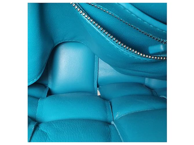 Borsa a tracolla Padded Cassette in pelle di agnello blu Bottega Veneta - vista 6